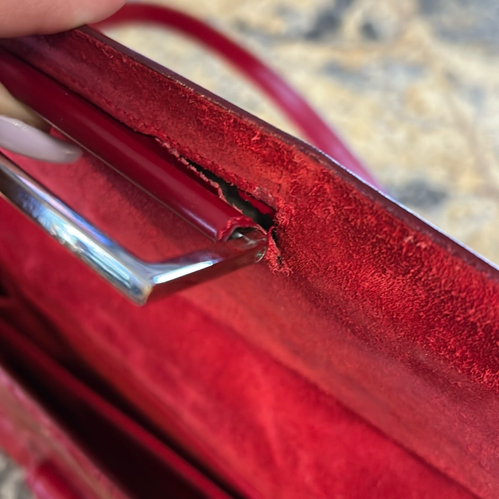 Salvatore Ferragamo Gancini embossed leather bag - Picture 13 of 16